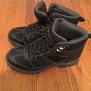 Ozark Trail Men’s Hiking Boots